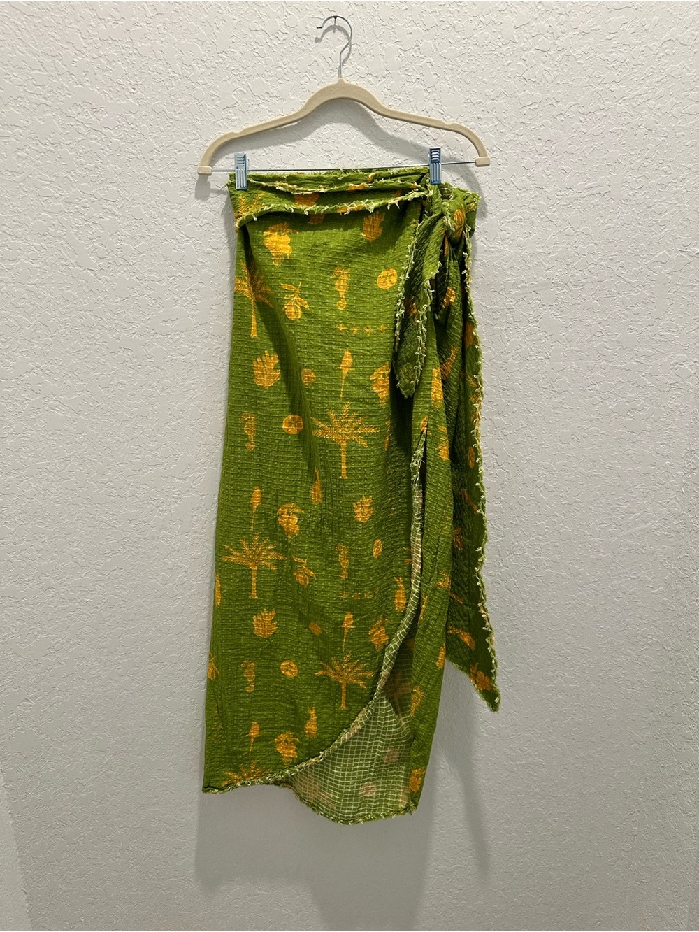 Coniglio Palm Beach Wrap Skirt in green with Yellow Sea side print